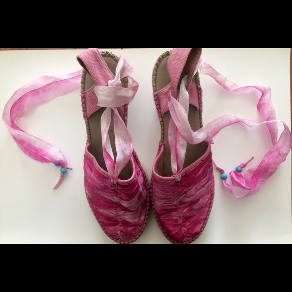 Fuschia Pink Lace Up Wedge Espadrilles Sz. 41 - Picture 1 of 6
